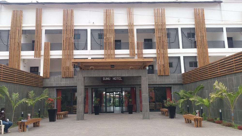 Sarges Hotel Serrekunda Exterior foto