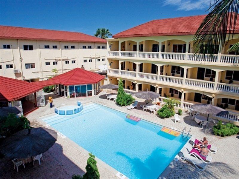 Sarges Hotel Serrekunda Exterior foto